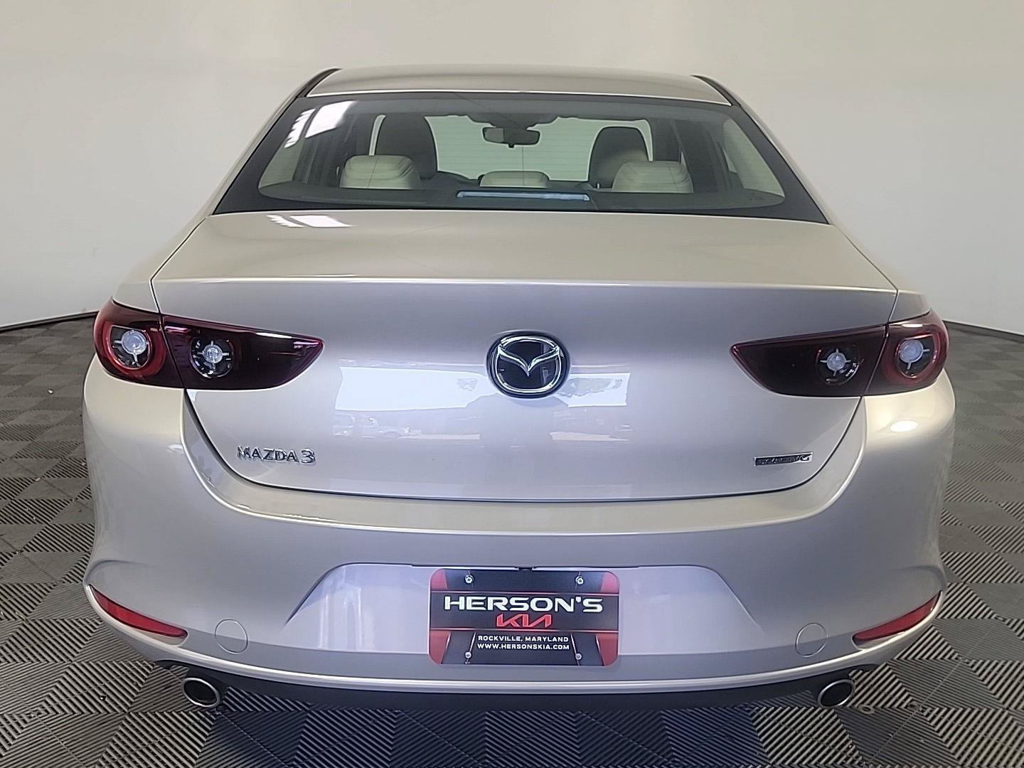 Used 2023 MAZDA MAZDA3 s FWD image 5
