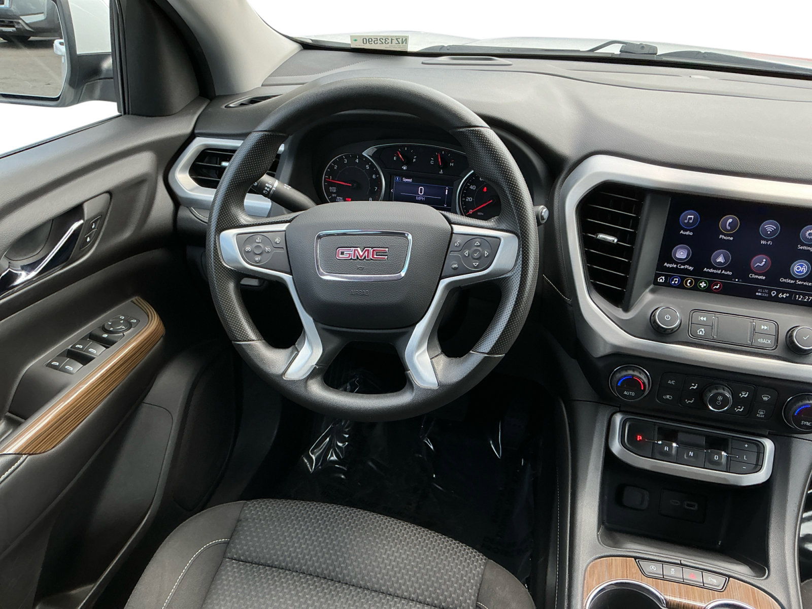 Used 2022 GMC Acadia SLE image 11