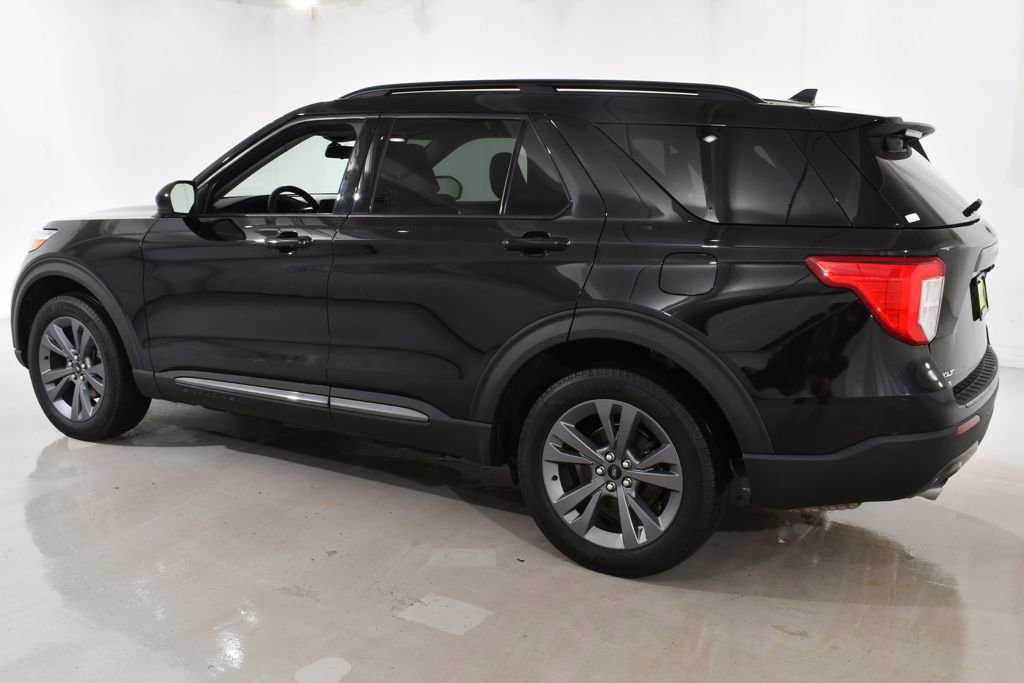 Used 2023 Ford Explorer XLT w/ Equipment Group 202A image 15