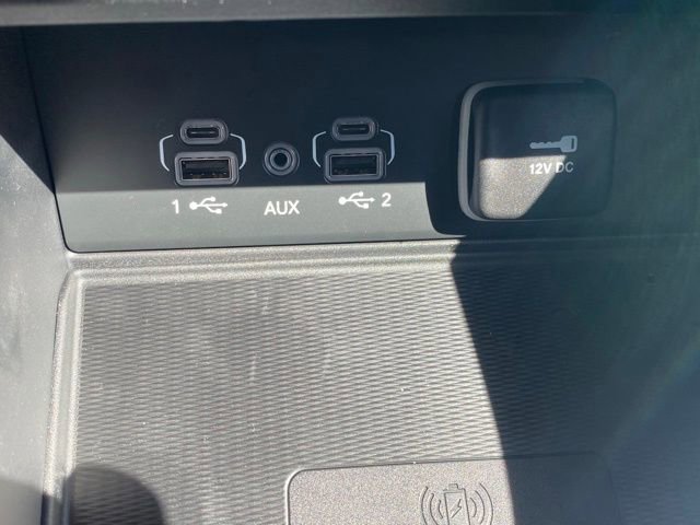 New 2025 Jeep Grand Cherokee Altitude AWD/4WD image 23