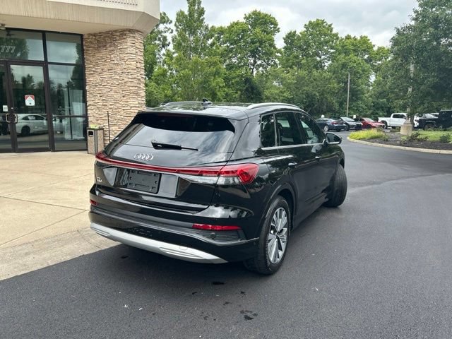 Used 2023 Audi Q4 e-tron Premium Plus w/ Premium Plus RWD image 7