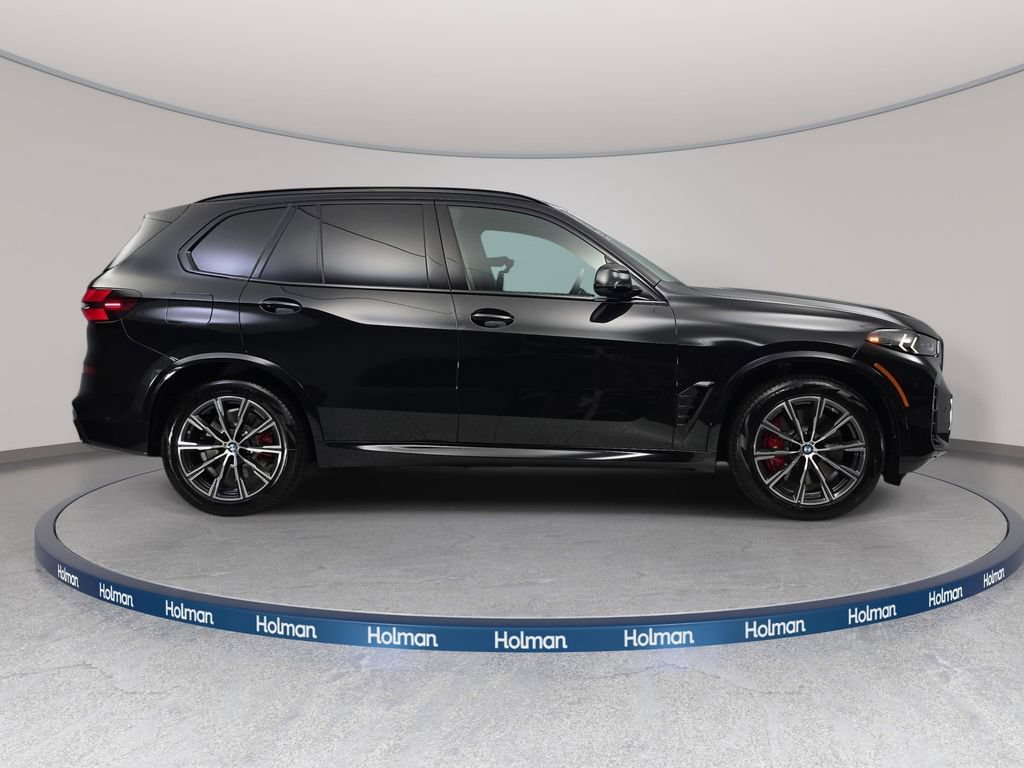 New 2026 BMW X5 xDrive50e w/ M Sport Package AWD/4WD image 4