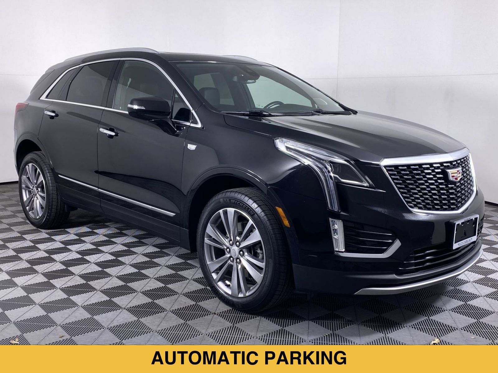 Certified 2023 Cadillac XT5 Premium Luxury AWD/4WD image 42