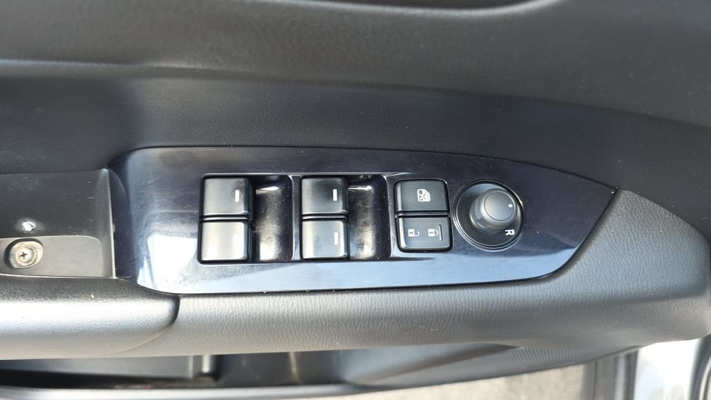 Used 2021 MAZDA CX-5 Touring FWD image 12