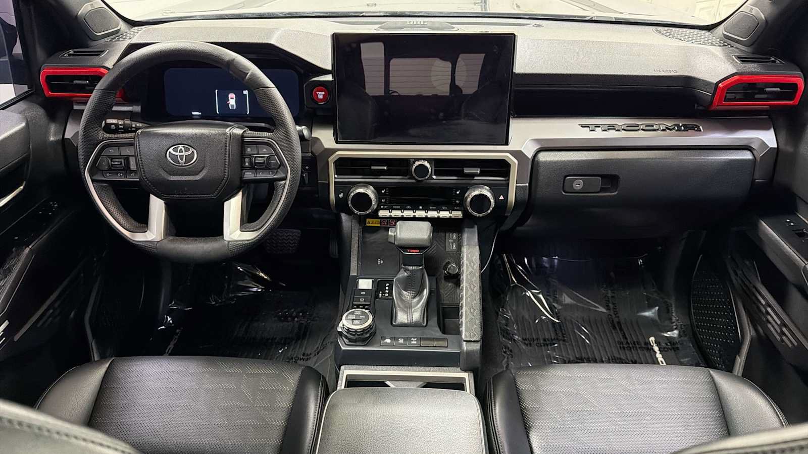 Used 2024 Toyota Tacoma TRD Off-Road w/ TRD Off Road Premium Package AWD/4WD image 27