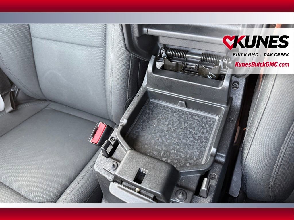 Used 2023 Jeep Wrangler Sport S AWD/4WD image 19