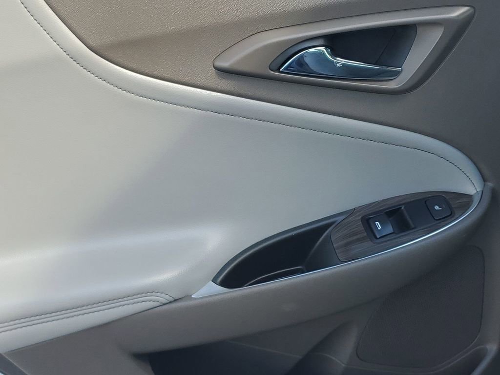 Used 2019 Chevrolet Malibu Premier w/ Sun and Wheel Package image 44