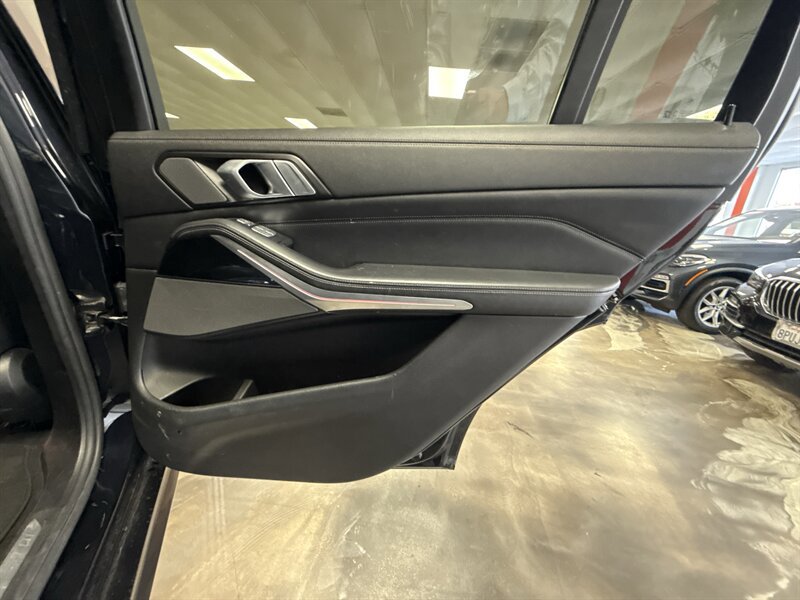 Used 2019 BMW X7 xDrive40i w/ Premium Package AWD/4WD image 20
