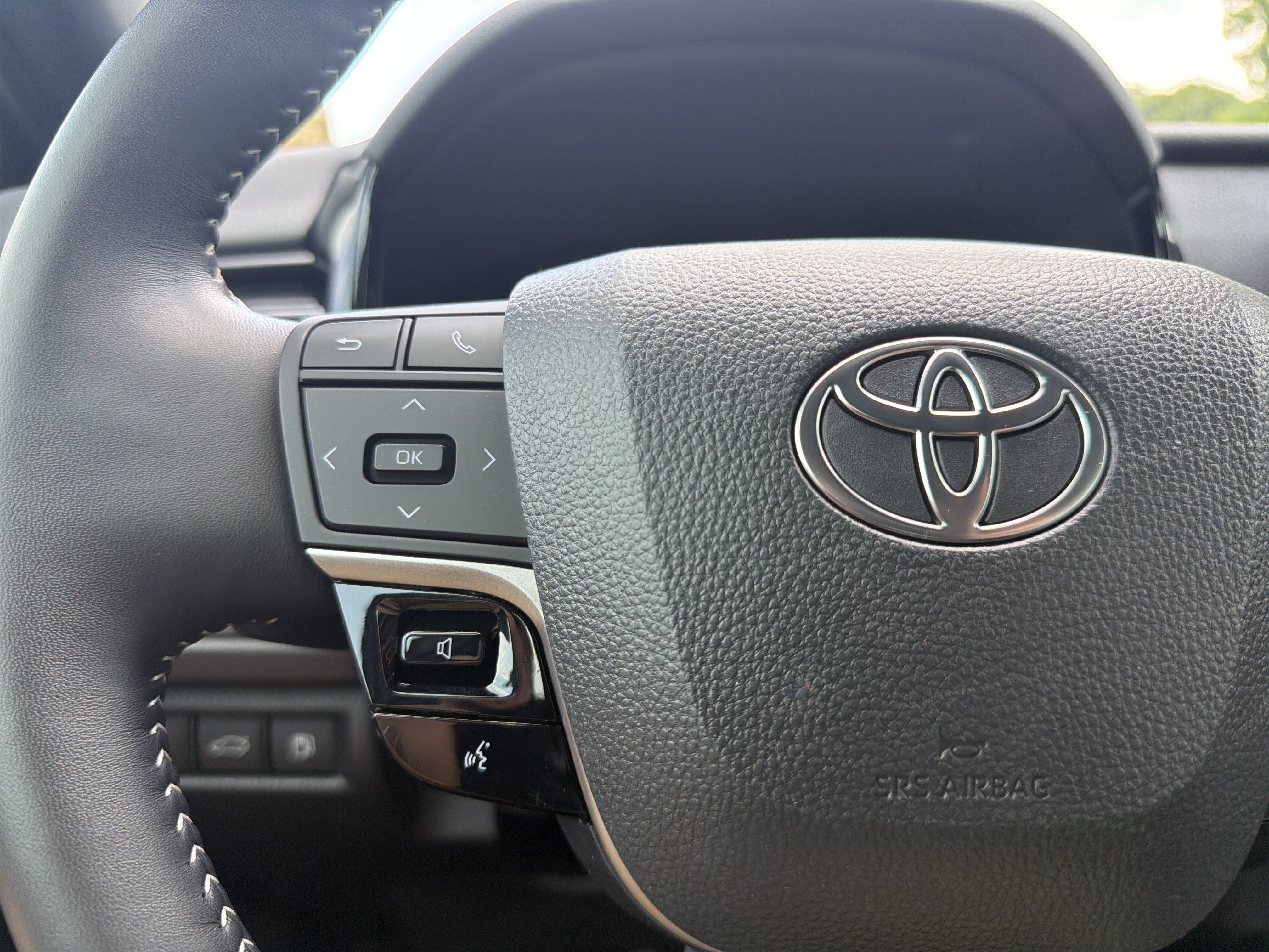 Certified 2025 Toyota Camry SE w/ Convenience Package FWD image 10