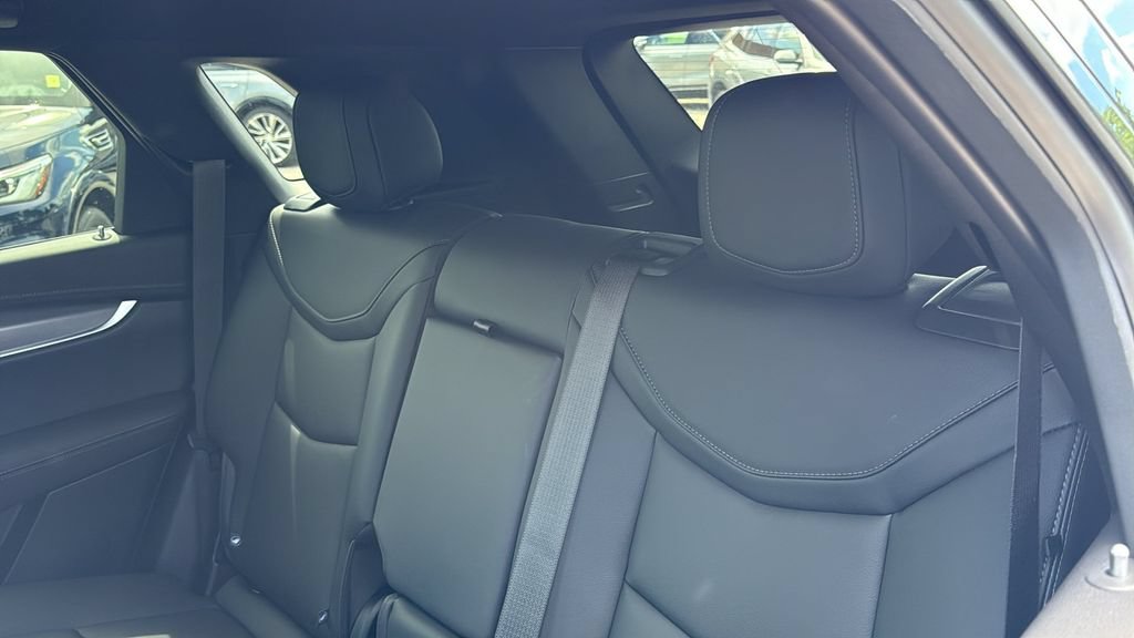 New 2026 Cadillac XT5 Luxury w/ LPO, Floor Liner Package AWD/4WD image 30