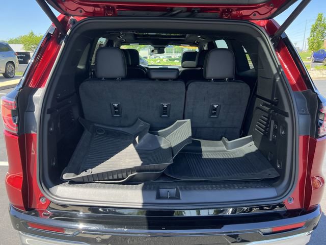 Used 2024 GMC Acadia Denali w/ LPO, Floor Liner Package AWD/4WD image 22