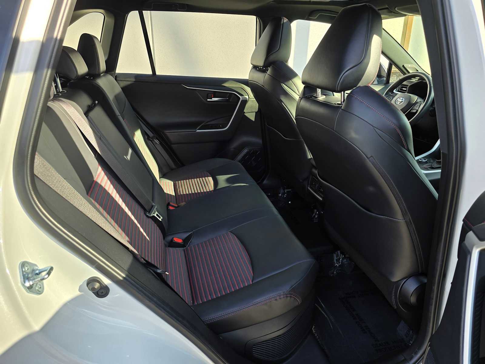 Used 2022 Toyota RAV4 XSE image 12