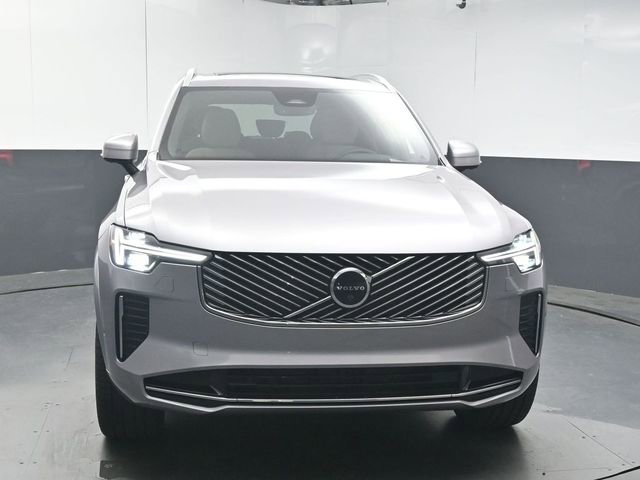 Used 2026 Volvo XC90 B6 Plus w/ Protection Package Premier AWD/4WD image 3