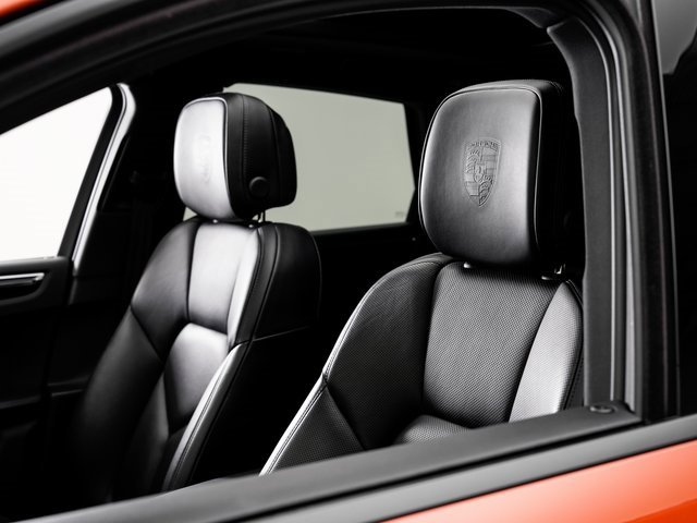 Used 2024 Porsche Macan image 10