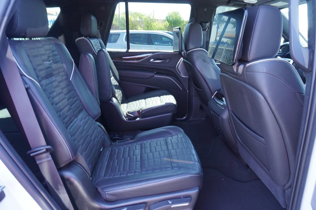 Used 2021 Cadillac Escalade Sport Platinum AWD/4WD image 7