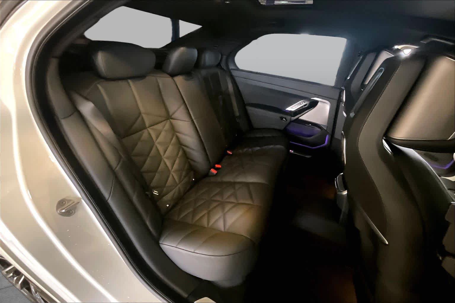 Certified 2025 BMW 740i RWD image 17