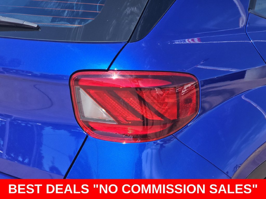 Used 2022 Hyundai Venue Limited FWD image 39