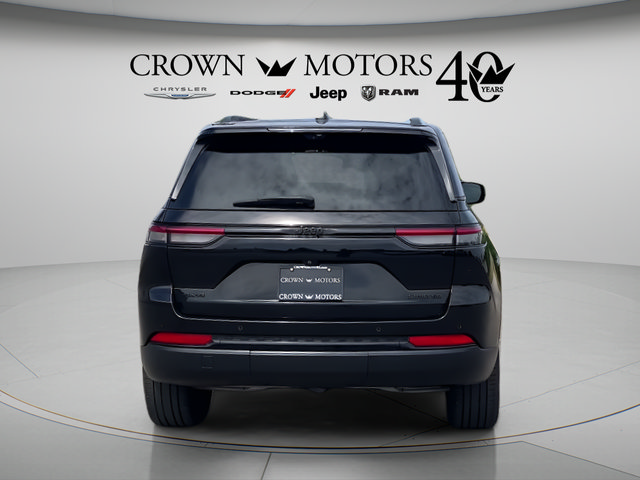 Used 2024 Jeep Grand Cherokee Limited w/ Luxury Tech Group II AWD/4WD image 6