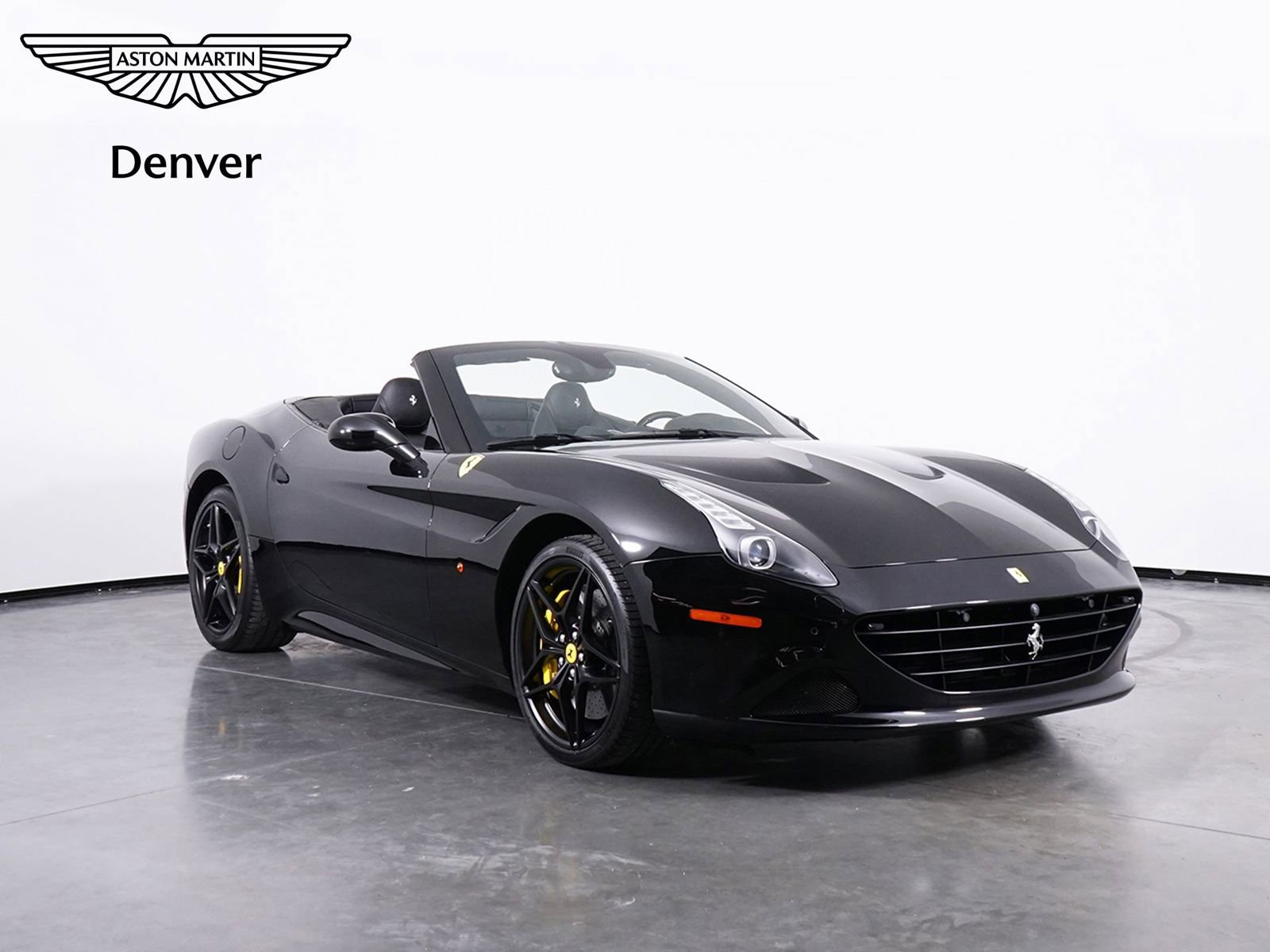 Used 2016 Ferrari California T image 10