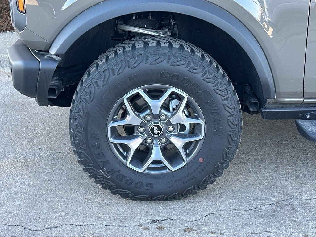 New 2025 Ford Bronco Badlands image 4
