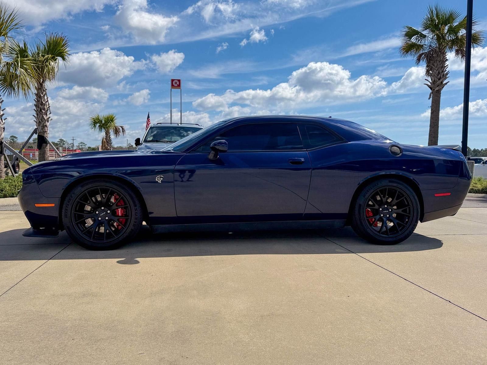 Used 2015 Dodge Challenger SRT Hellcat image 29