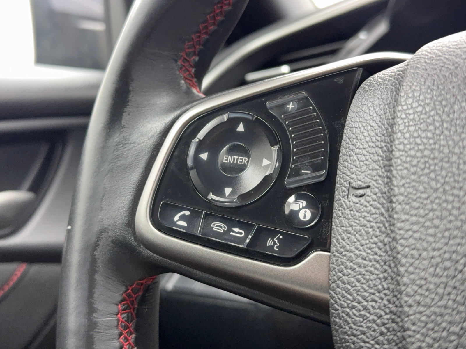 Used 2018 Honda Civic Si image 29
