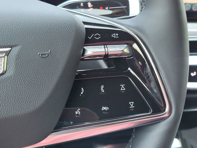 New 2026 Cadillac Lyriq Signature Sport w/ LPO, Floor Liner Package image 20