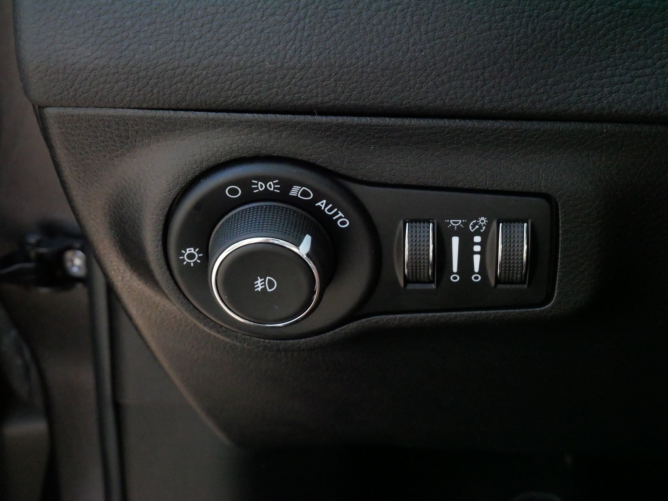 Used 2021 Jeep Compass Latitude AWD/4WD image 28