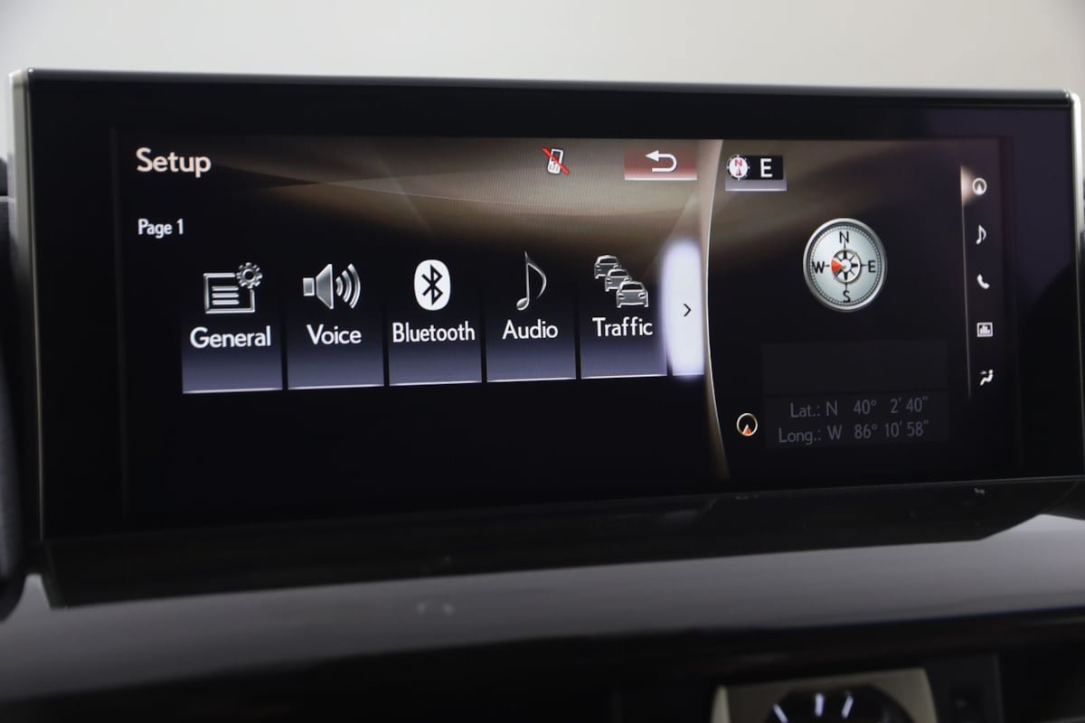Used 2020 Lexus LX 570 4WD w/ Luxury Package image 37