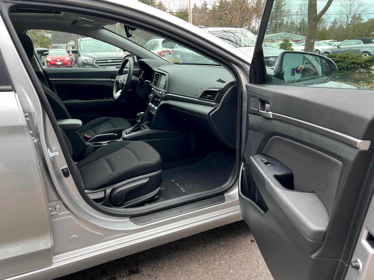 Used 2020 Hyundai Elantra Value Edition w/ Cargo Package (C1) image 13