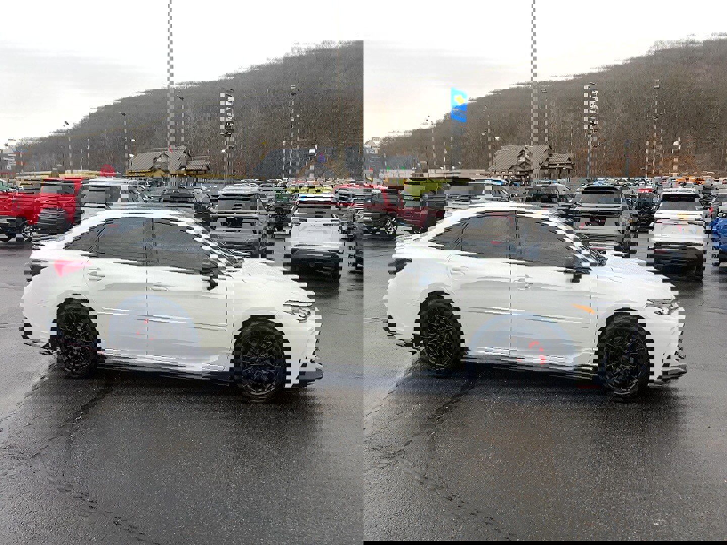 Used 2021 Toyota Avalon TRD image 3