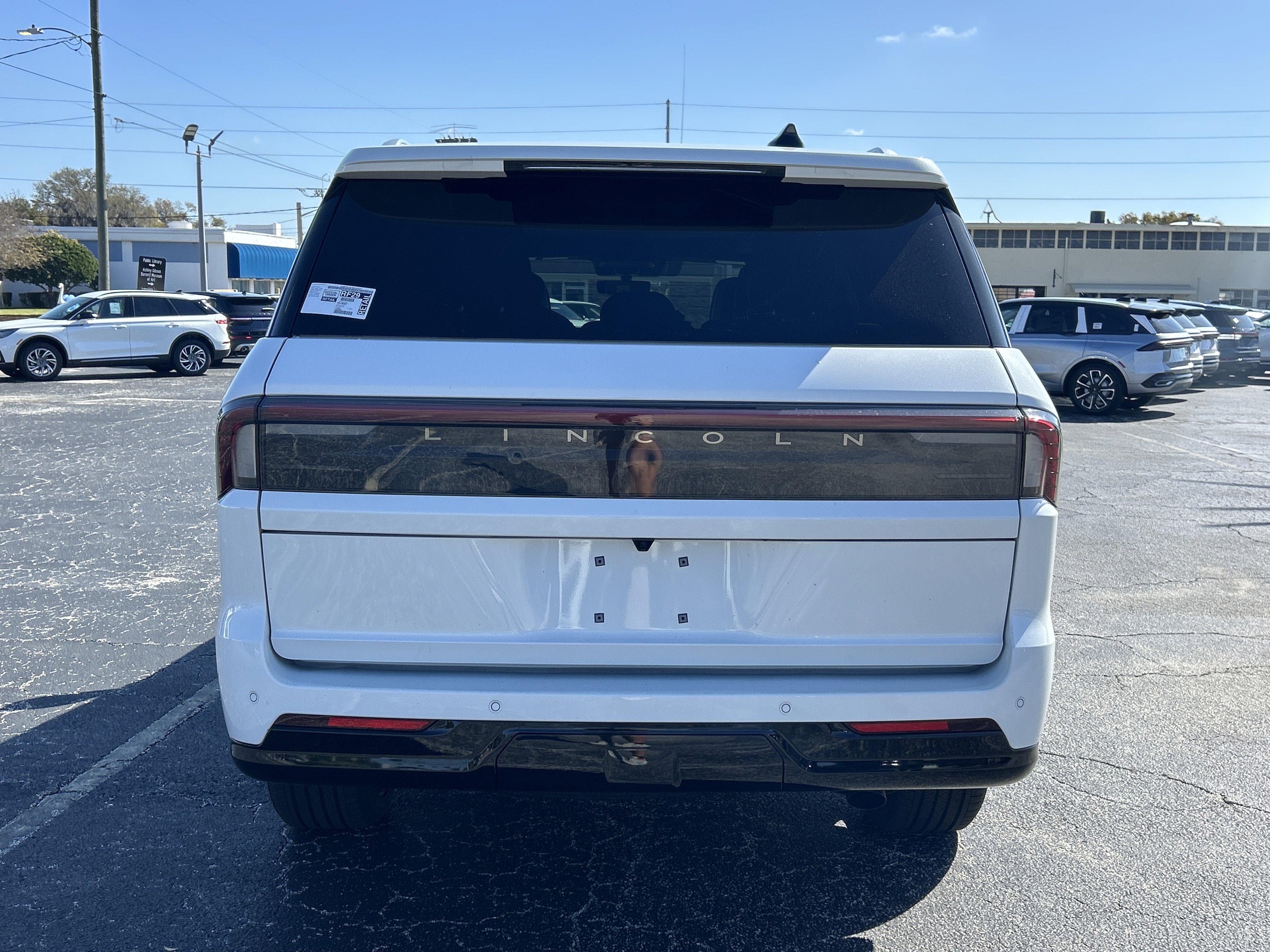 New 2026 Lincoln Navigator Reserve image 4