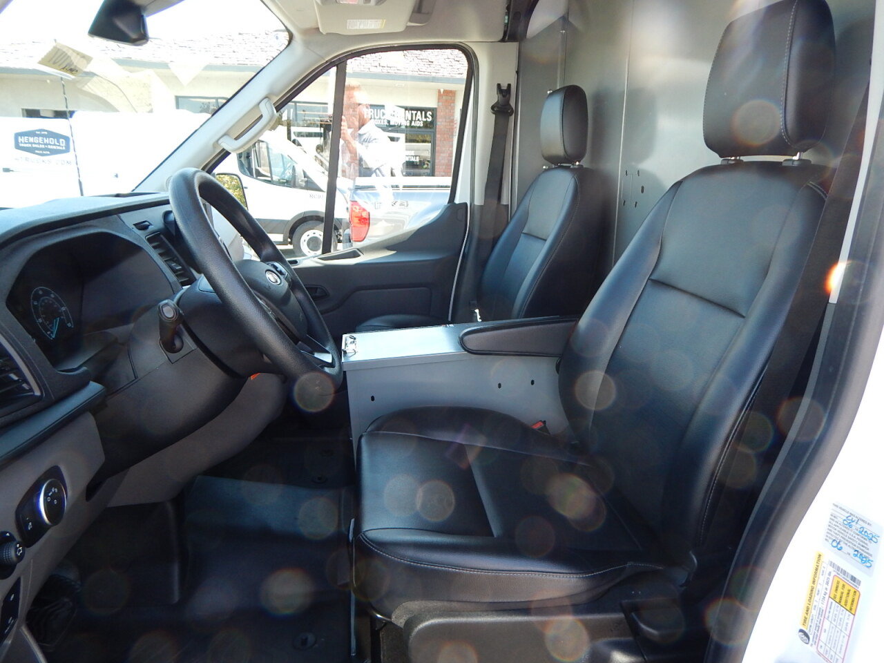 Used 2025 Ford Transit 250 148 Medium Roof RWD image 17