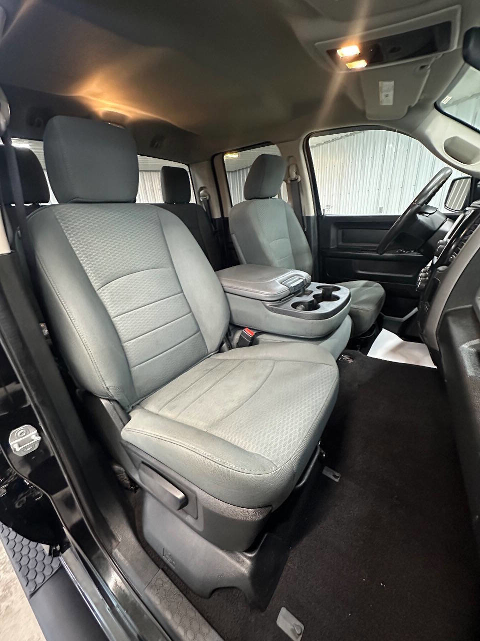 Used 2018 RAM 1500 Express w/ Black Ram 1500 Express Group AWD/4WD image 20