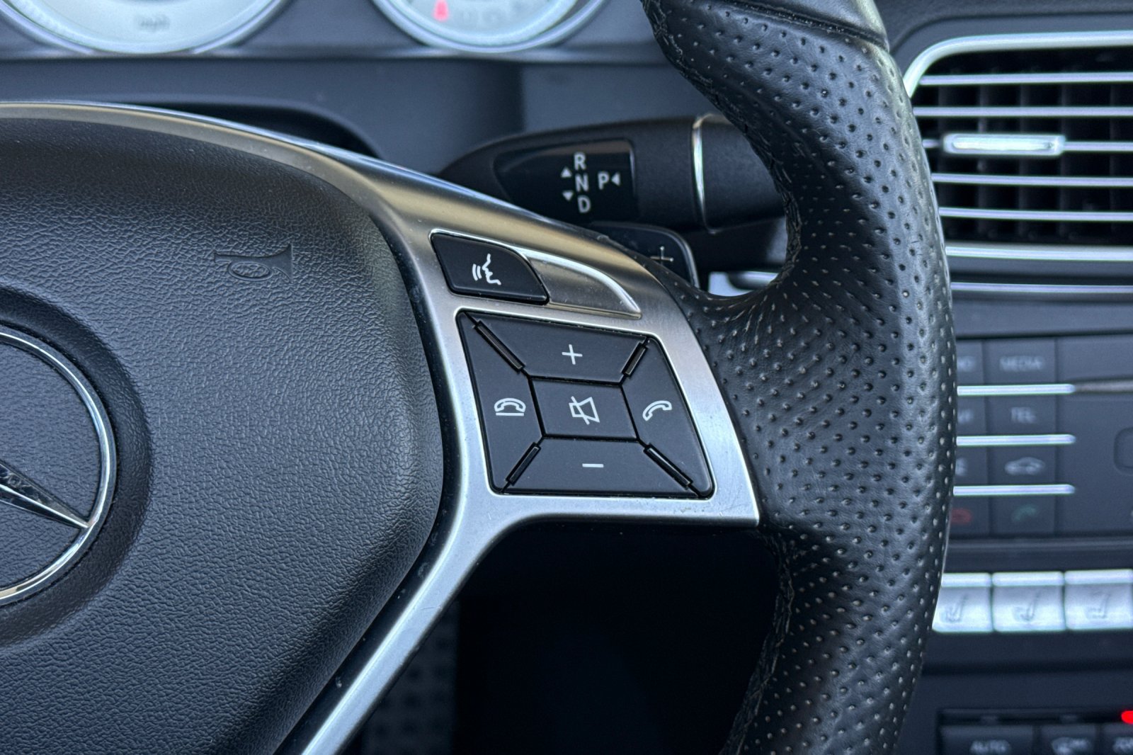 Used 2016 Mercedes-Benz E 400 Cabriolet image 30