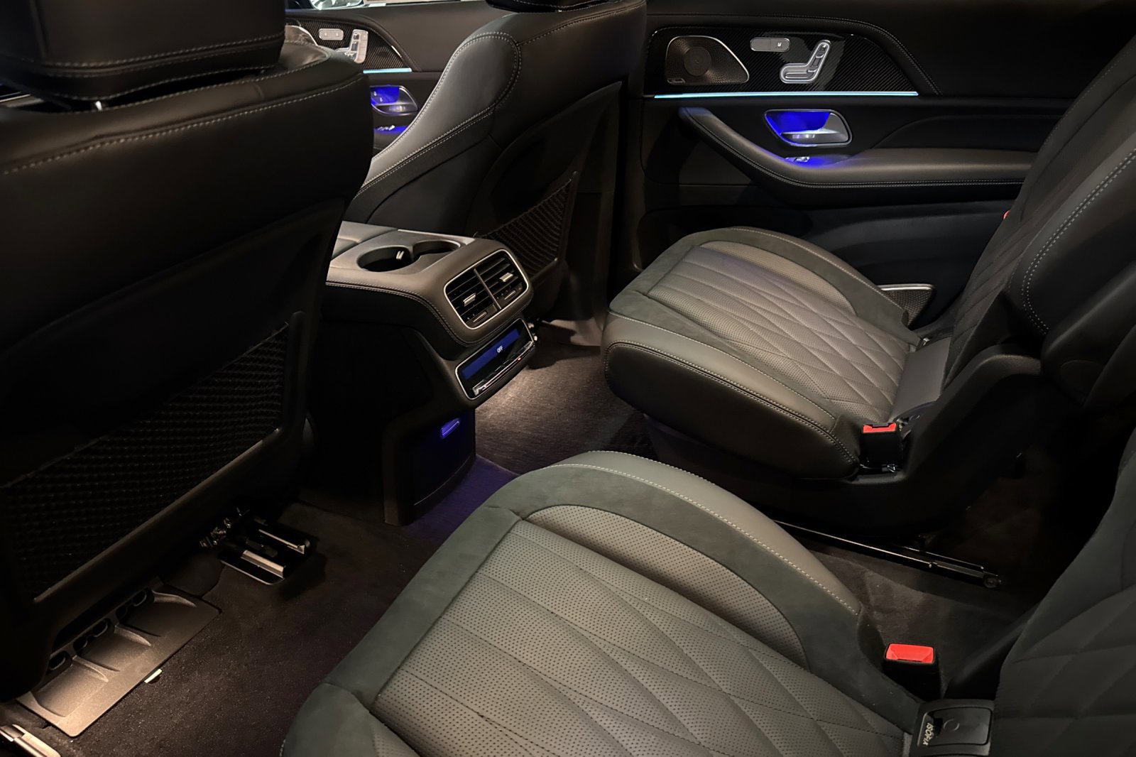 New 2026 Mercedes-Benz GLS 63 AMG 4MATIC image 13