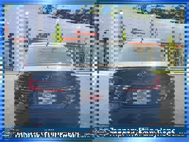 Certified 2025 Toyota Camry SE image 7