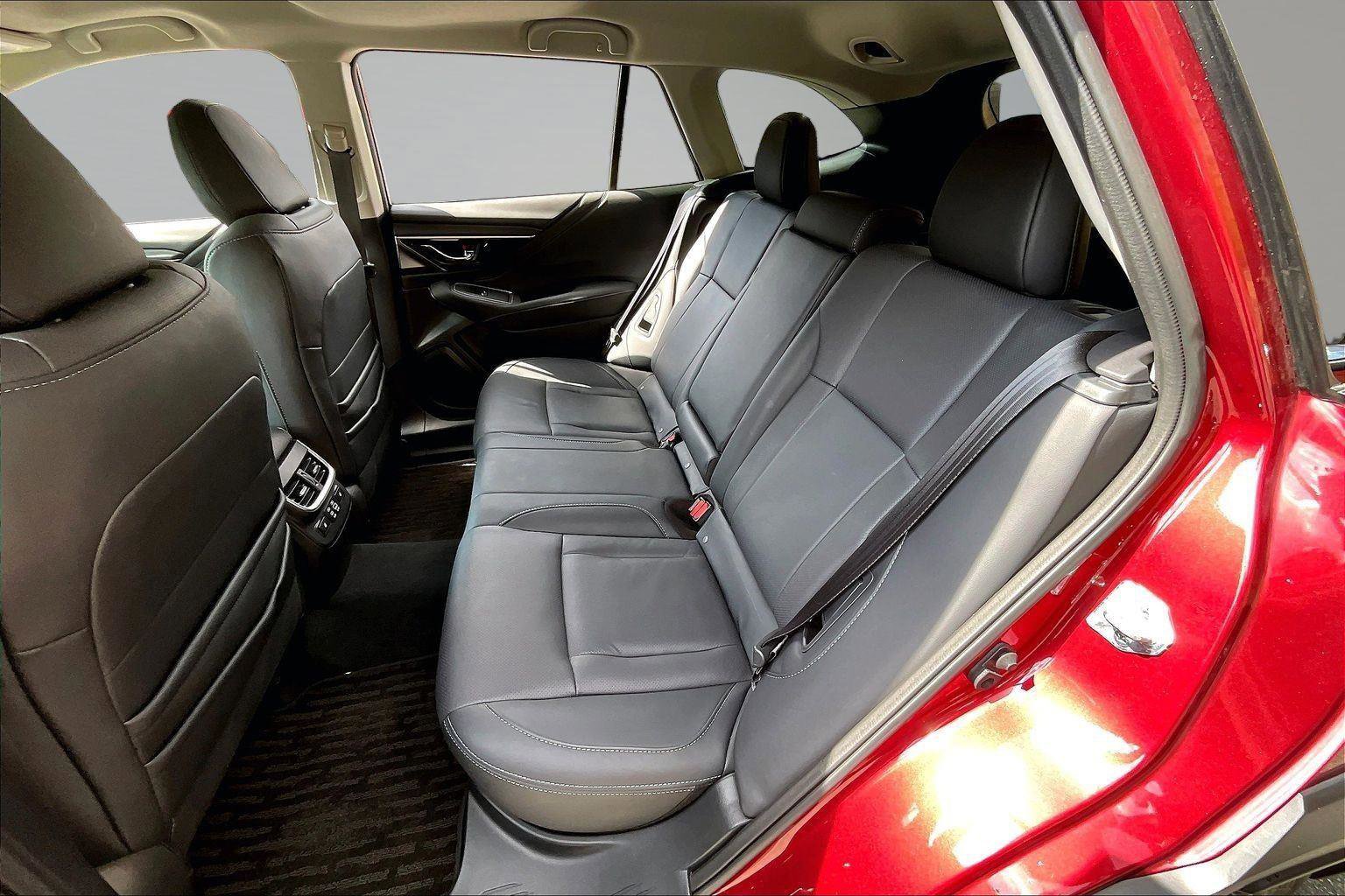 Used 2024 Subaru Outback Limited image 27