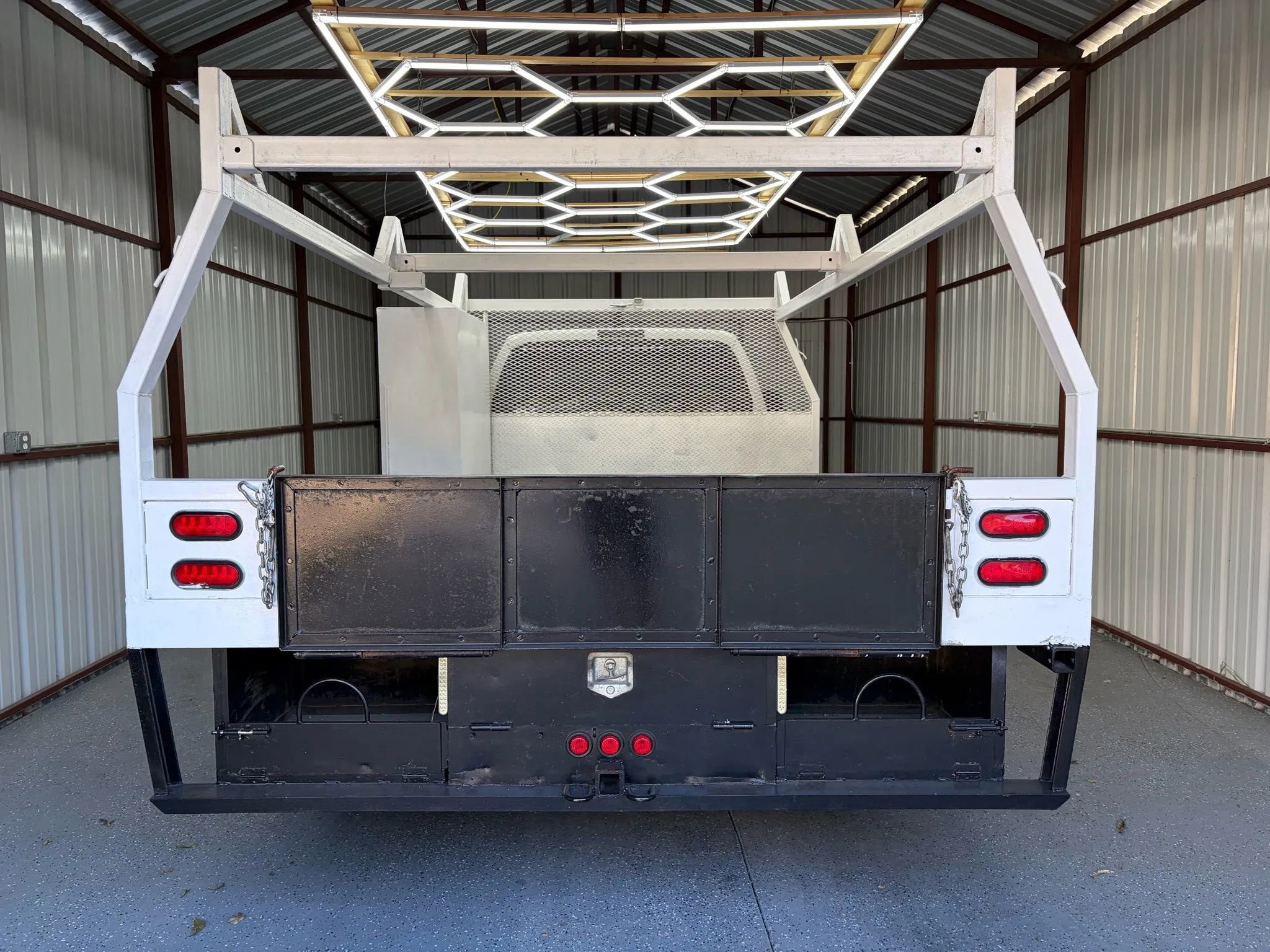 Used 2005 Ford F450 2WD Crew Cab Super Duty image 25