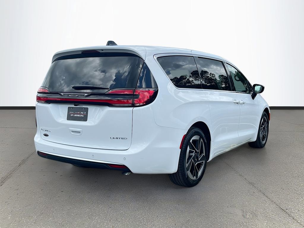 New 2027 Chrysler Pacifica Touring Plus FWD image 6