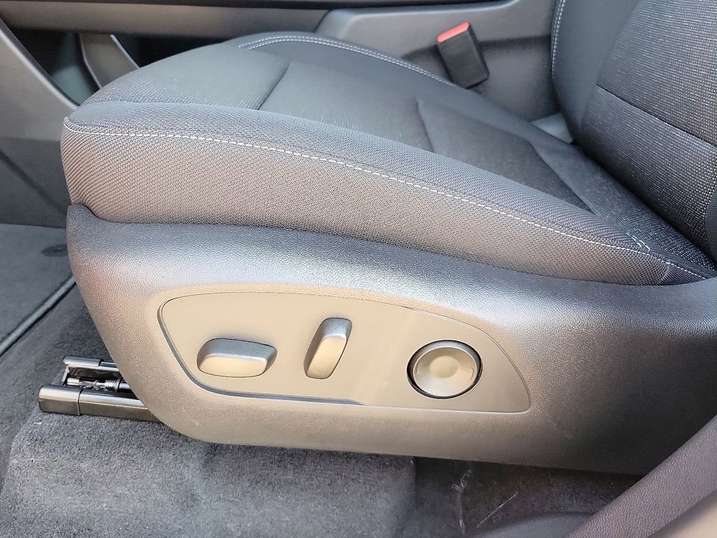 New 2026 Chevrolet Traverse LT w/ Driver Confidence Package image 13