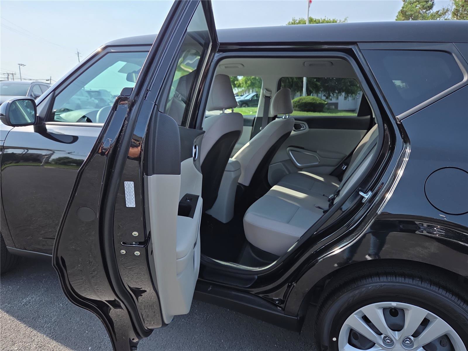 Certified 2024 Kia Soul LX FWD image 24