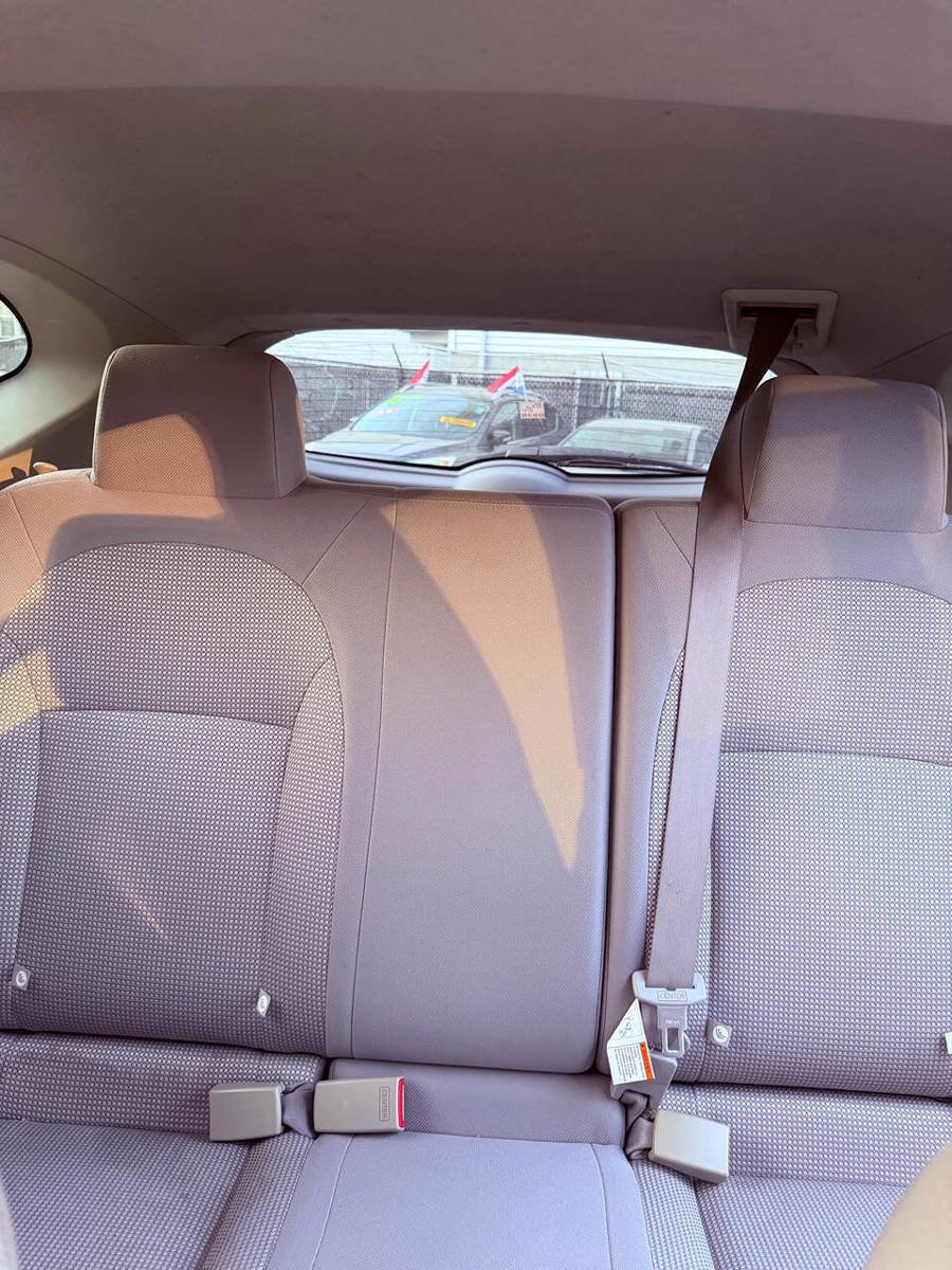 Used 2013 Nissan Rogue SV w/ Premium Pkg AWD/4WD image 7