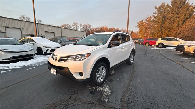 Used 2013 Toyota RAV4 LE image 39