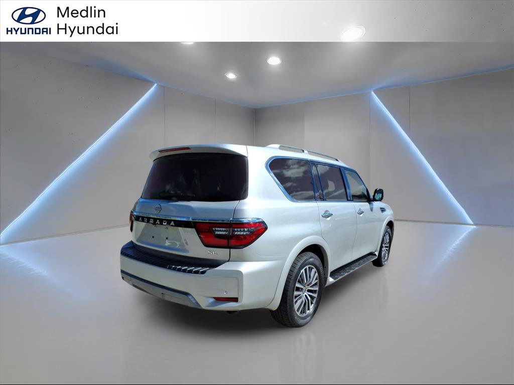 Used 2024 Nissan Armada SL w/ Captain's Chairs Package image 3