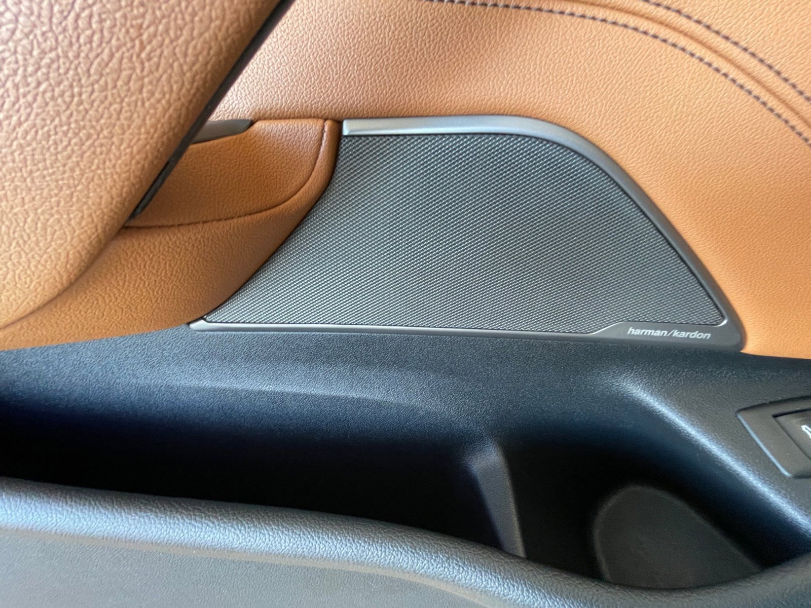 Used 2023 BMW 530i xDrive w/ Executive Package image 25