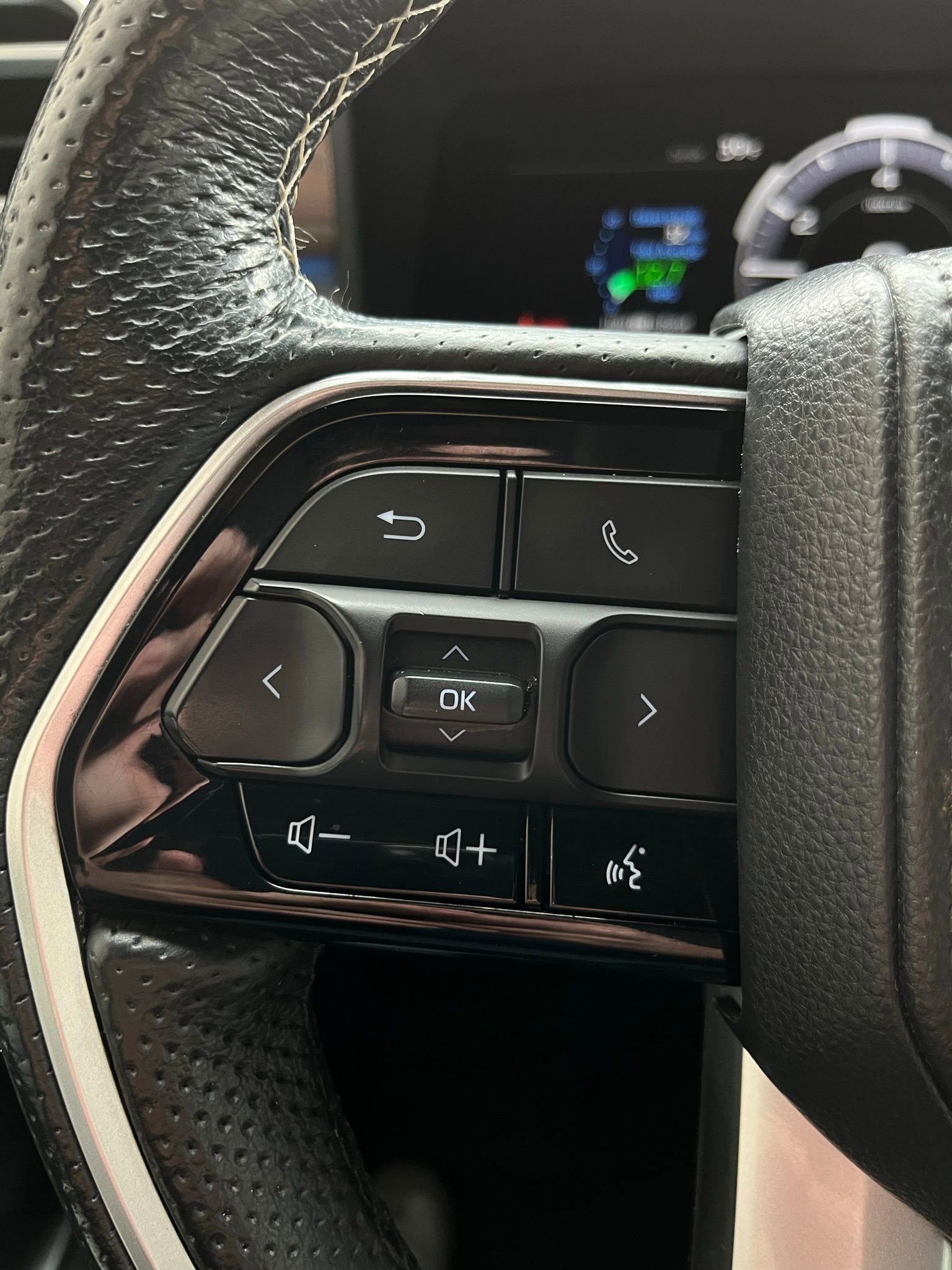 Used 2022 Toyota Tundra Capstone AWD/4WD image 18