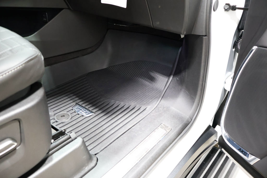 Used 2025 Cadillac Escalade V w/ LPO, Floor Liner Package image 34