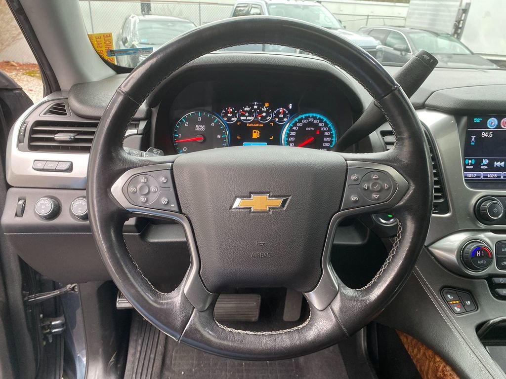 Used 2020 Chevrolet Suburban Premier image 15