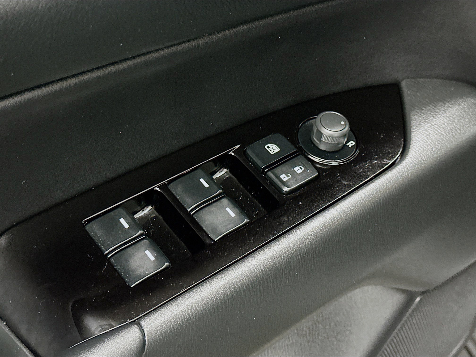 Used 2025 MAZDA CX-5 AWD 2.5 S w/ Select Package image 15